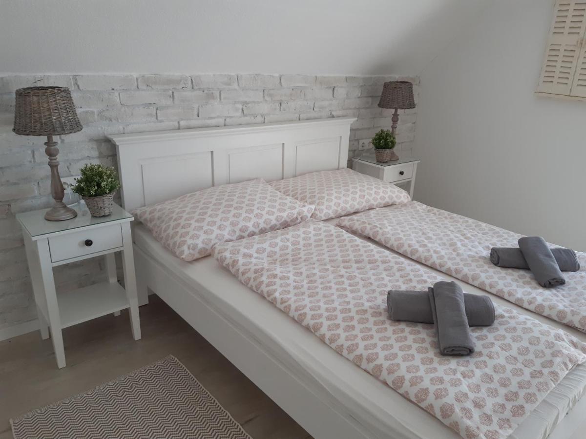 Apartman Soos -- Only For Relaxation, Not For Party! Siófok Esterno foto