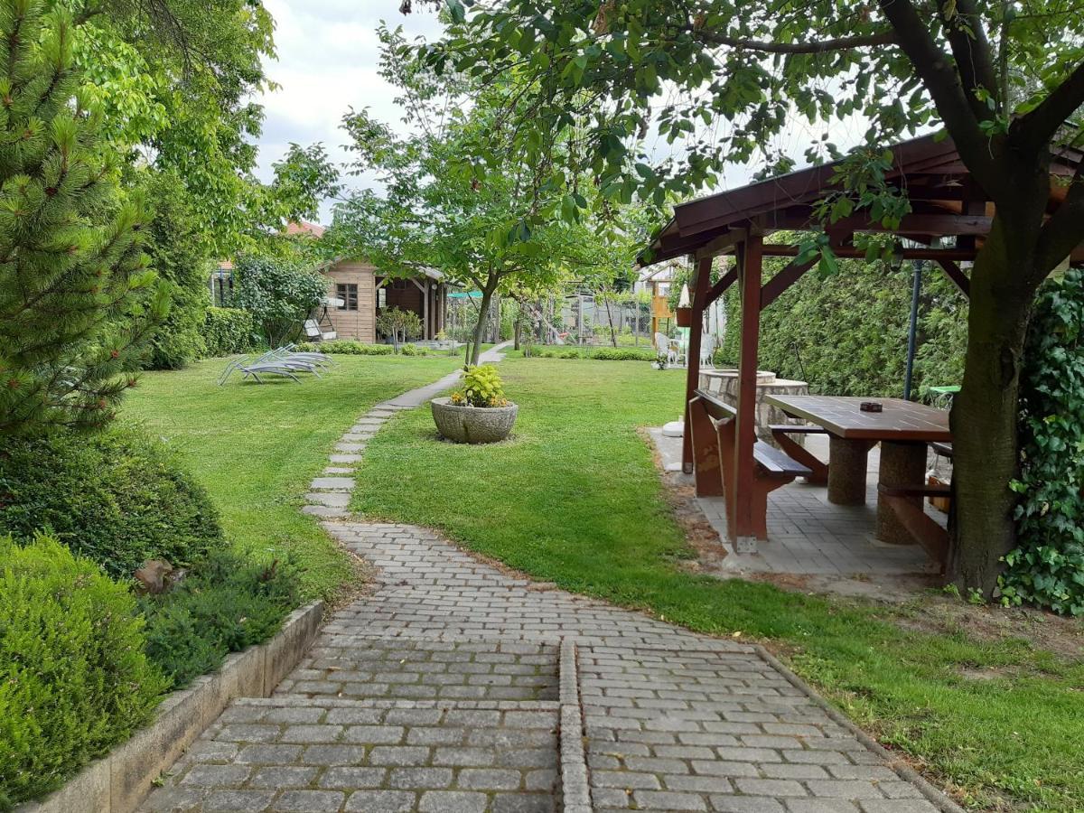 Apartman Soos -- Only For Relaxation, Not For Party! Siófok Esterno foto